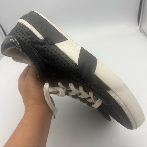 Dolce Vita Zina Perforated 360 Slip-On Women's Sneaker Leather Black Size 9 - Picture 13 of 14